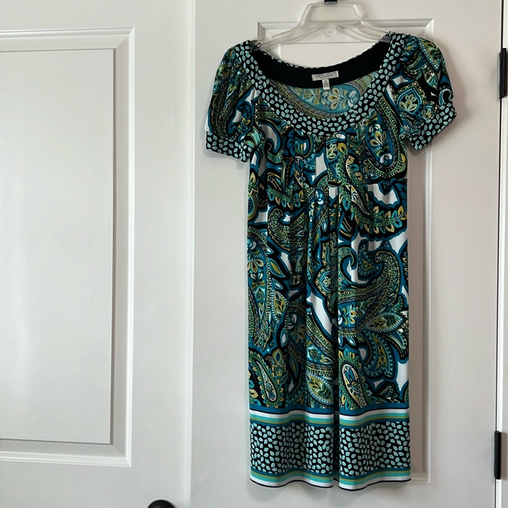 Size 4 petite paisley print dress